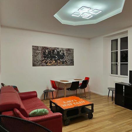Les Lofts De Provins: Apt 5 Exteriör bild